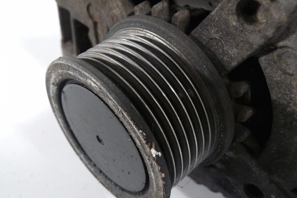 Alternator Toyota Corolla Verso 2007 2.2D-CAT 2AD-FHV
