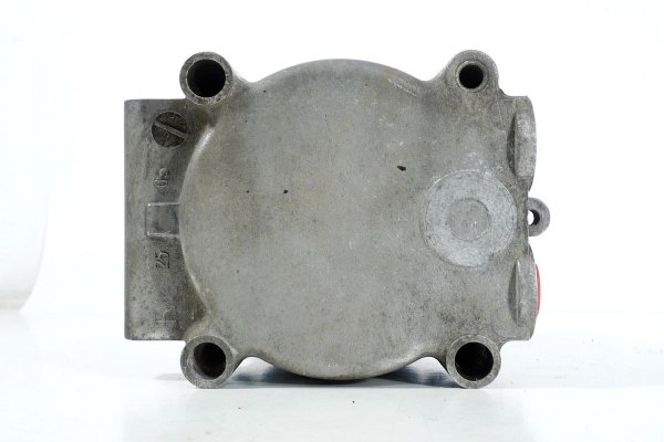 Sprężarka klimatyzacji Ford Mondeo MK2 1996-2000 2.5 V6