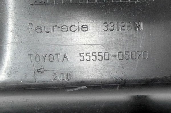 Schowek pasażera Toyota Avensis T25 2005 
