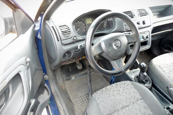 Podnośnik szyby przód prawy (manualny) Skoda Praktik 5J Lift 2014 (2010-2015) 