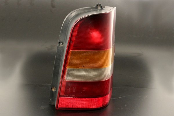 Lampa tył prawa Mercedes Vito W638