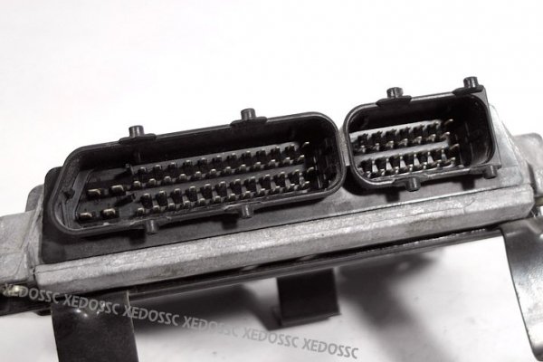 STEROWNIK KOMPUTER SILNIKA VW GOLF IV 00 1.4 16V