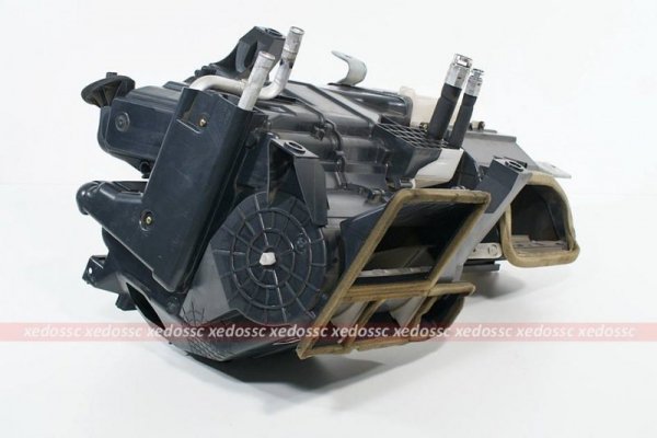 PAROWNIK NAGRZEWNICA OBUDOWA HONDA JAZZ 02 1.2