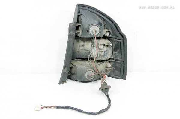 Lampa tył lewa Mazda 323P BA 1997 3D