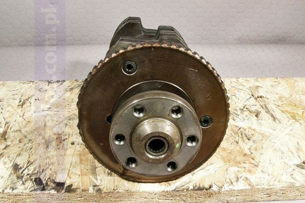 WAŁ KORBOWY AUDI A4 B5 PASSAT 95-00 1.8 20V