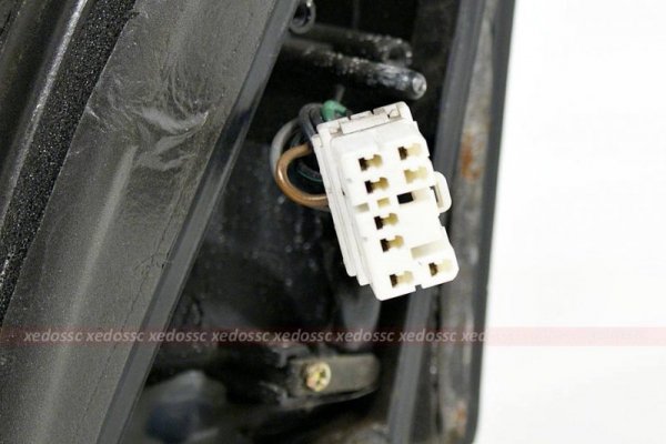 LUSTERKO PRAWE KIA CARNIVAL 00 ELEKTRYCZNE FV