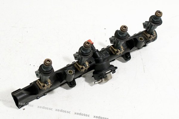 LISTWA WTRYSKOWA VW POLO 01 1.0 6N2 FV