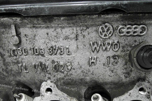 GŁOWICA VW VW GOLF III 92 1.3 030103373L