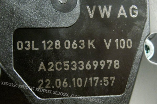 PRZEPUSTNICA VW POLO 6R 2011 1.2 TDI 03L128063K