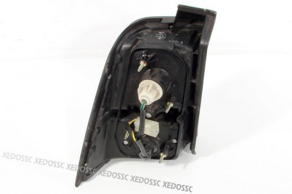 LAMPA TYLNA TYŁ PRAWA DAEWOO MUSSO 01