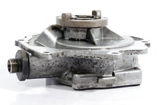 POMPA VACUM WAKUM MERCEDES W202 95 2.2 D