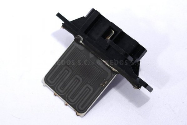 REZYSTOR OPORNIK DMUCHAWY NISSAN PRIMERA P11 00