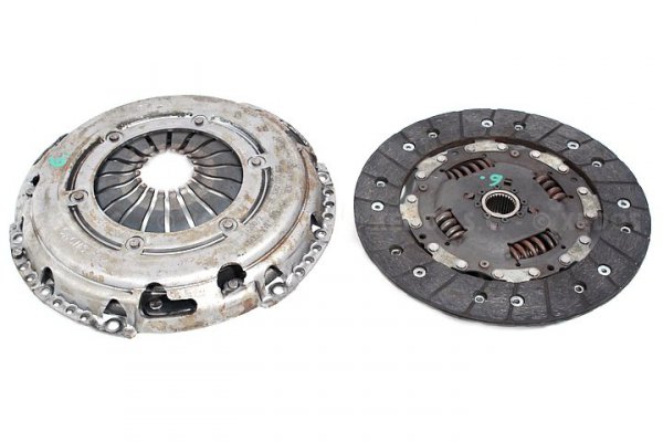 Sprzęgło tarcza docisk Audi A3 8P 2003-2013 1.2TSI