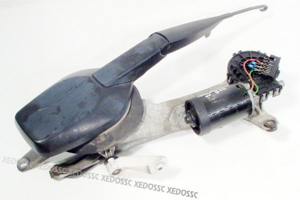 MECHANIZM WYCIERACZEKI PRZÓD MERCEDES E-KLASA W210