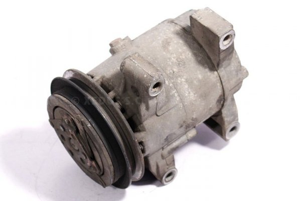 SPRĘŻARKA KLIMATYZACJI NISSAN ALMERA N16 01 2.2 DI