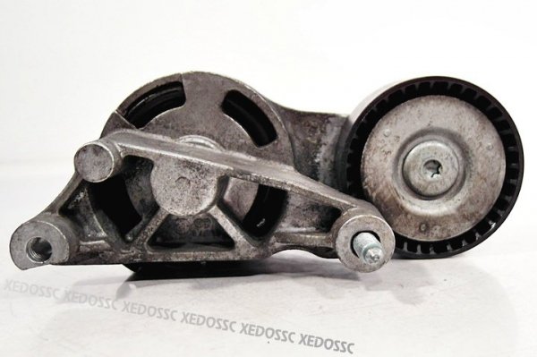NAPINACZ PASKA AUDI A3 05 2.0 TDI BKD 03C903315