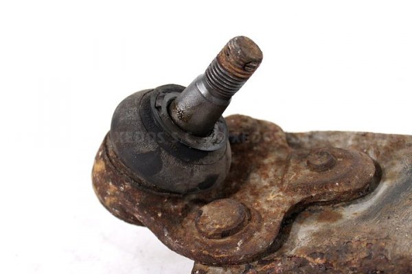WAHACZ PRZÓD LEWY CELICA VI 94-98 1.8 16V 7A-FE