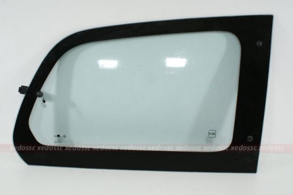 SZYBA UCHYLNA PRAWA KIA CARNIVAL UP 00
