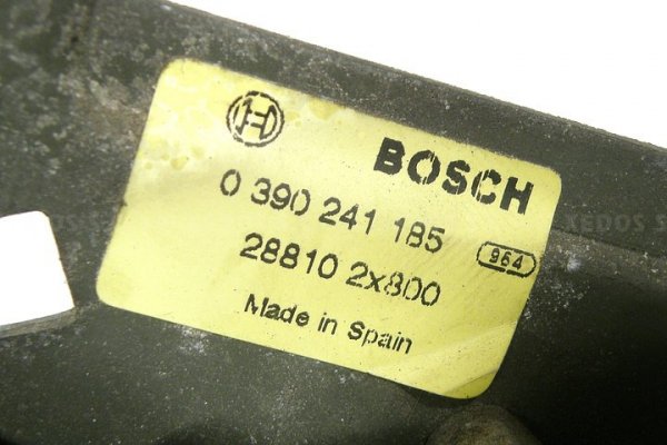 SILNICZEK WYCIERACZEK PRZÓD NISSAN TERRANO II 2003