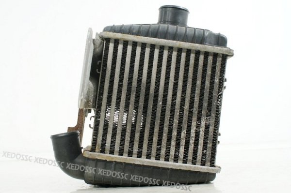 INTERCOOLER CHŁODNICA POWIETRZA HYUNDAI TRAJET 01