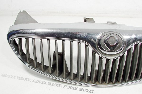 ATRAPA GRILL MAZDA XEDOS 6 CA 94 SEDAN