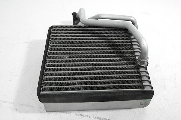 NAGRZEWNICA KLIMATYZACJI VW BORA 00 1.9