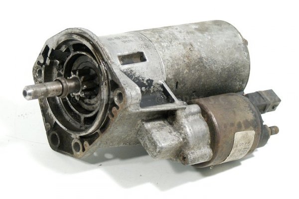ROZRUSZNIK VW GOLF III 1H1 93 1.4 8V 036911023S