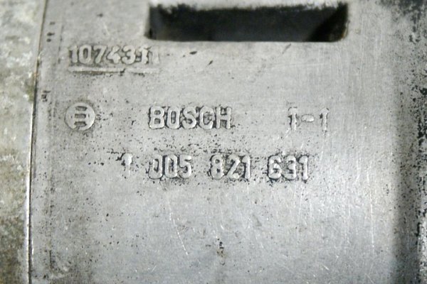 ROZRUSZNIK VW GOLF III 1H1 93 1.4 8V 036911023S
