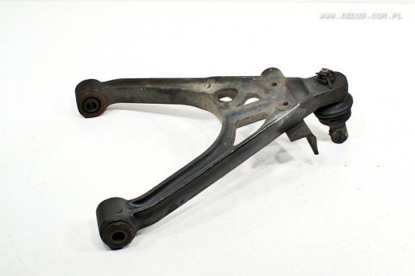 WAHACZ PRZÓD LEWY DOLNY MERCEDES MB 100 92 2.4 D