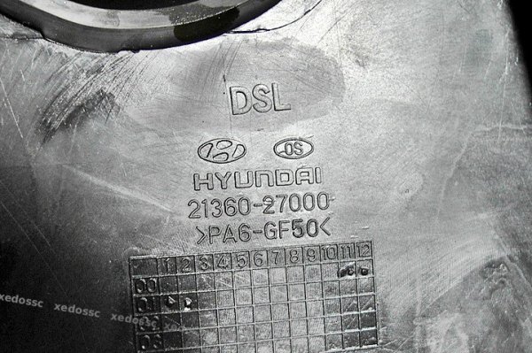 OBUDOWA OSŁONA ROZRZĄDU HYUNDAI TRAJET F0 01 2.0