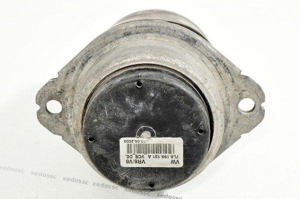 PODUSZKA SILNIKA VW TOUAREG 02 4.2 V8 7L6199131A