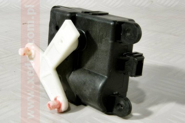 SILNICZEK REGULACJI NAWIEWU NISSAN PRIMERA 04 P12