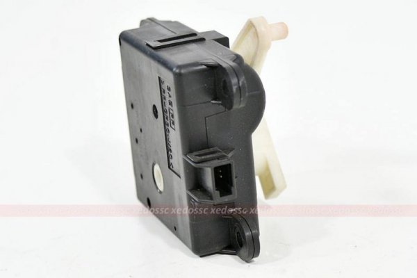SILNICZEK REGULACJI NAWIEWU NISSAN ALMERA 02 N16