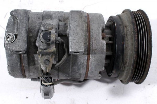 Sprężarka klimatyzacji Toyota Avensis T22 1999 2.0