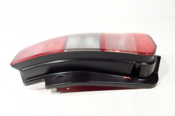 Lampa tył prawa Mitsubishi Space Star 1998-2002
