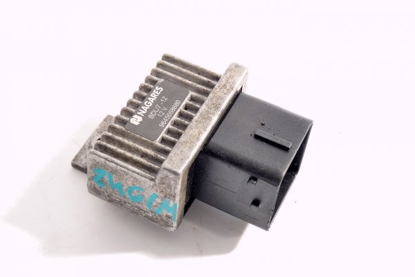 Przekaźnik świec żarowych Citroen / Peugeot 2008 1.4HDI 