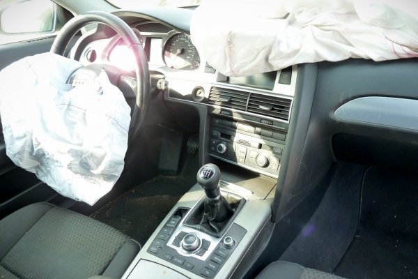Drzwi tył lewe Audi A6 C6 2008 Kombi (LY7G)