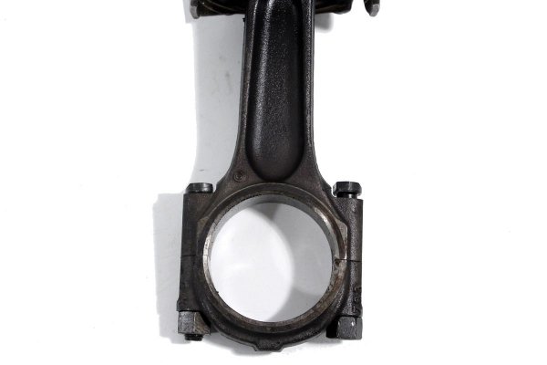 Tłok korbowód Ford Focus MK2 2004-2007 2.0TDCI