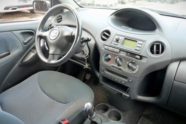 Zderzak tył Toyota Yaris I Lift 2003-2005 Hatchback 5-drzwi