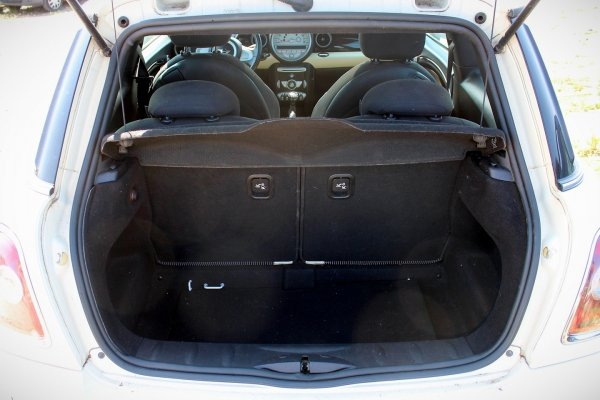 Zderzak tył Mini One R56 2008 Hatchback 3-drzwi (Pepper White)