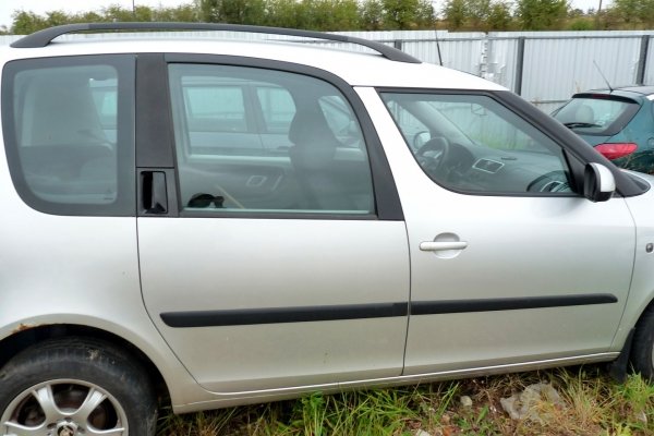 _Błotnik przód lewy Skoda Roomster 5J 2007 (2006-2010) (kod lakieru: LF7T)