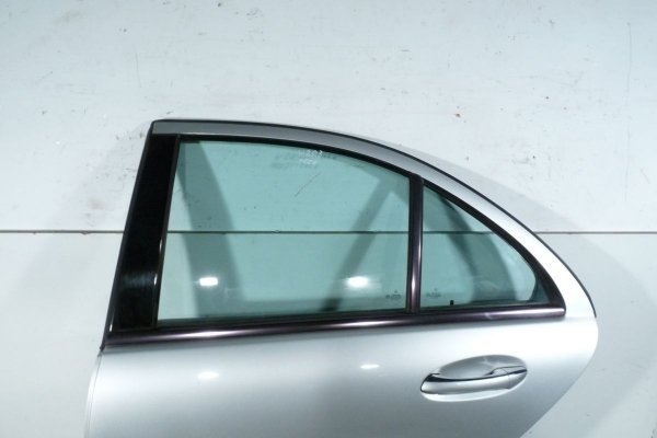 _Drzwi tył lewe Mercedes C-Klasa W203 2003 Sedan (Kod lakieru: 744)
