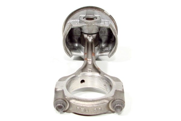 Tłok korbowód Honda Civic VIII 2005-2011 1.4i 16V  L13A7