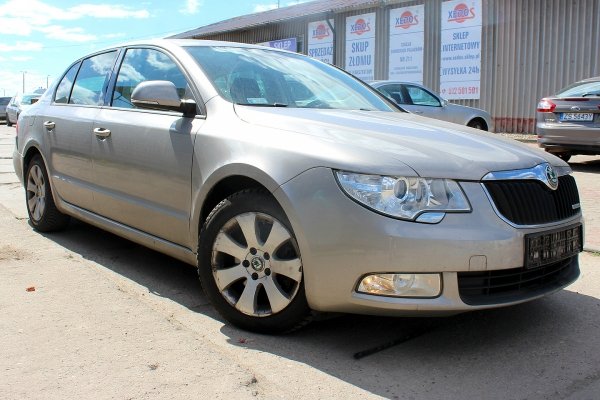 Drzwi tył prawe Skoda Superb 3T 2011 1.6TDI CAYC Liftback