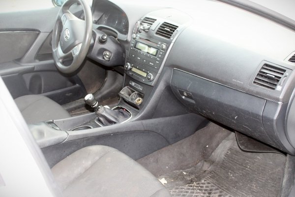 Drzwi przód lewe Toyota Avensis T27 2009 Sedan (kod lakieru: 040)