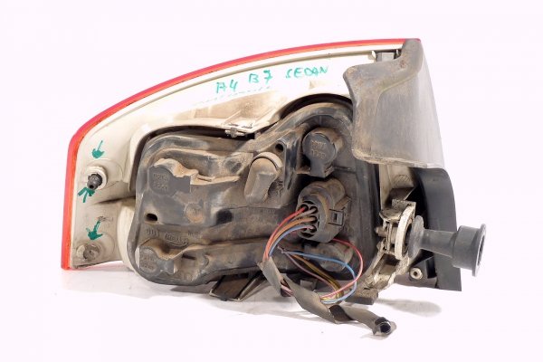 Lampa tył prawa Audi A4 B7 2006 Sedan