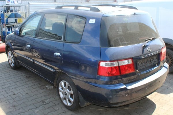 Lampa lewa z klapy Kia Carens II FJ Minivan