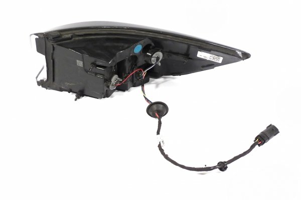 _Lampa tył Lewa LED Ford Escape IV 2019-2022 Suv 5-drzwi USA
