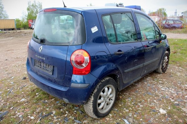 Zbiornik paliwa Renault Modus 2006 1.2i D4F740 Hatchback 5-drzwi