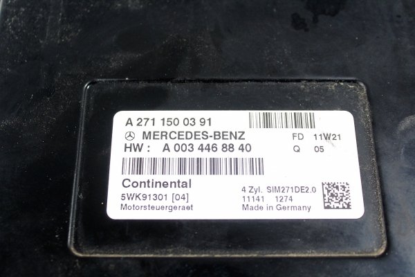 Komputer sterownik silnika Mercedes E-klasa W212 2011 1.8i 271860 Kombi 